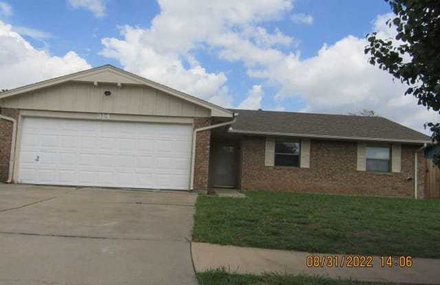 314 SW 72nd Street - 314 Southwest 72nd Street, Lawton, OK 73505