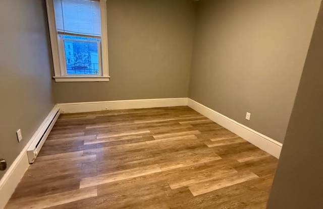 18 Oak Hill Avenue - 3F