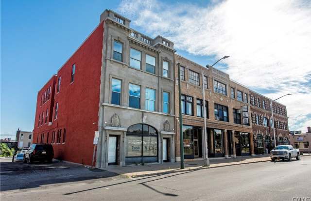 221 Elizabeth Street