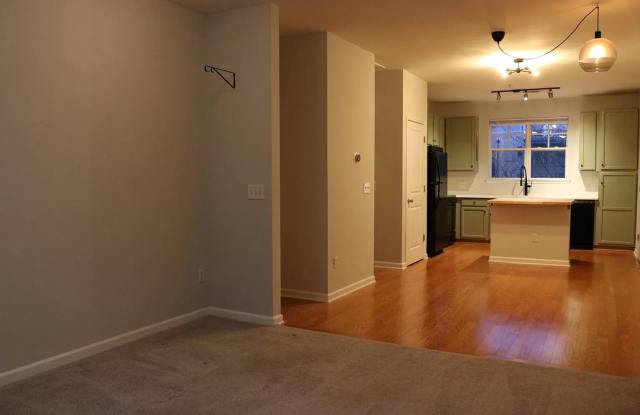 Room in 2 Bedroom Condo at Walnut View Dr