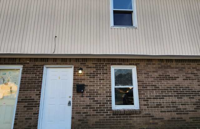 Photo of 126 Cardinal Drive - 2