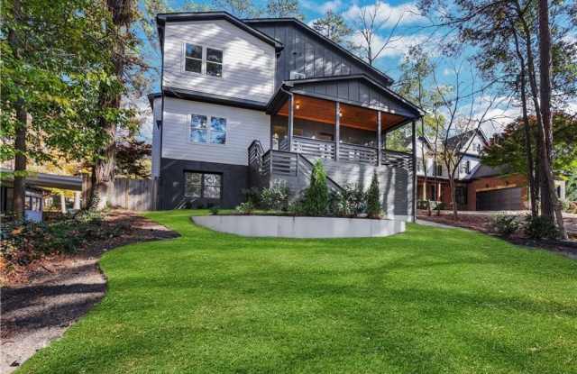 2497 Wawona Drive NE