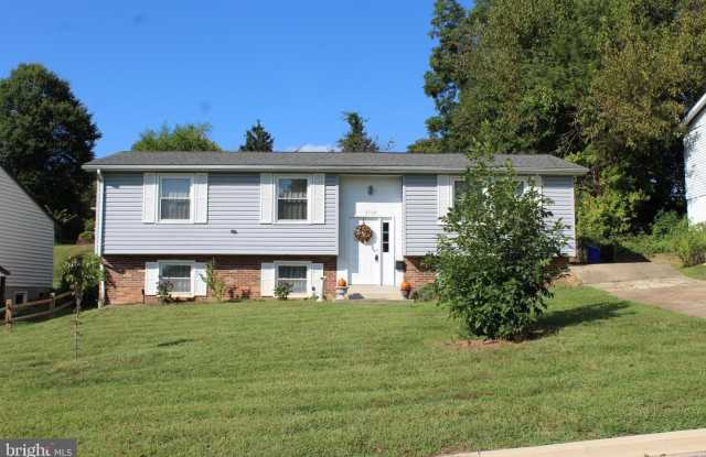 Photo of 5702 GOUCHER DR