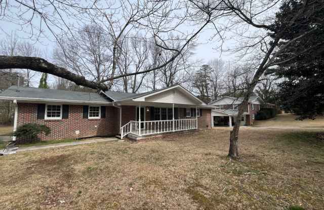 Photo of 4 Bedrooms, 1 Bathroom - Home in West Rome!