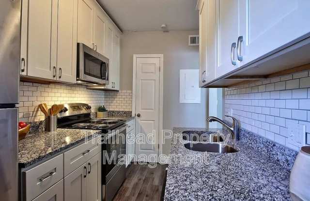 Photo of 1214 Brush Creek Blvd