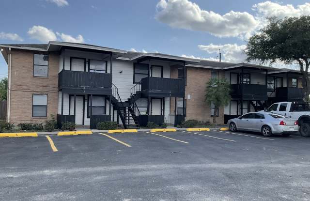 2706 Los Amigos Drive- 34