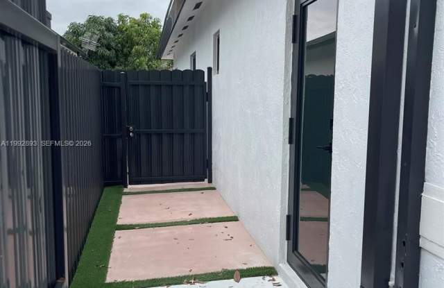 14554 SW 161 Ct