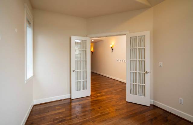 3+ Bedroom 2.5 Bath with Office and Bonus Room - Indoor Play Structure - North Salmon Creek