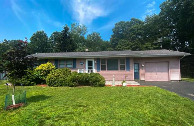 Photo of 429 Lakeshore Drive South