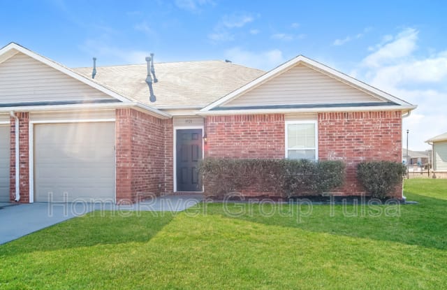 3521 E Gillette St - 3521 East Gillette Street, Broken Arrow, OK 74014