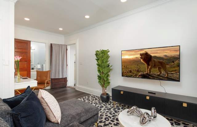 Photo of 12 Academy St