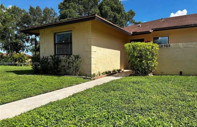 Photo of 10905 NW 29th Pl