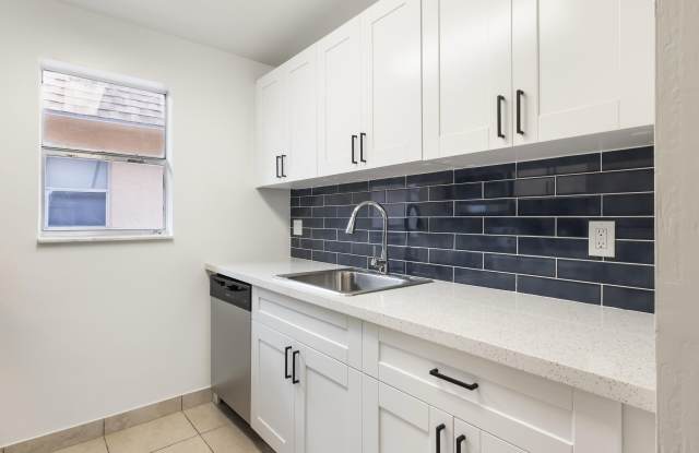 450 SW 2nd Avenue unit: 2050