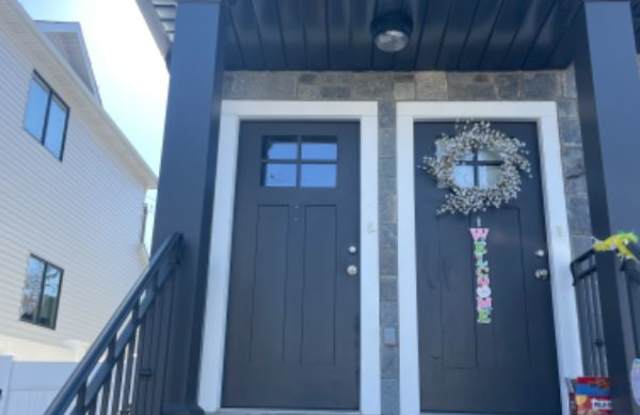 6 Bartlett Ave
