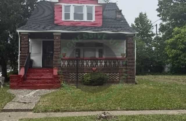 11201 Revere Avenue - Upstairs