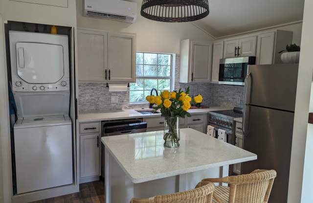 3419 Lake Harney Circle