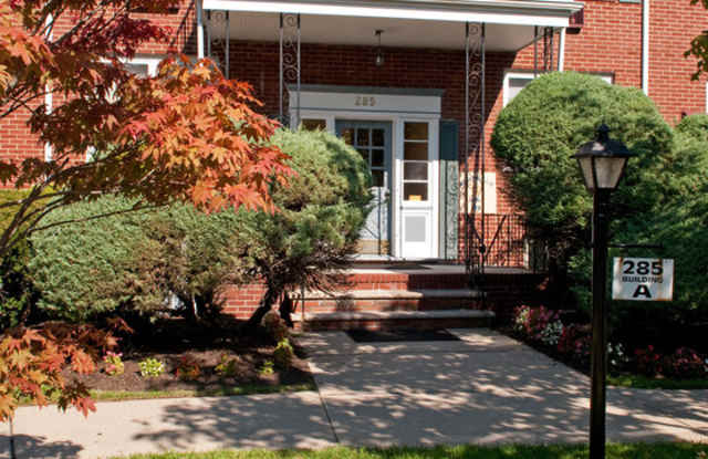285 Lafayette Ave