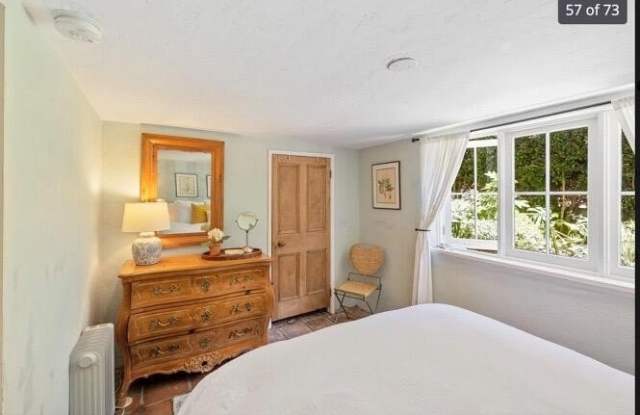 1238 1/2 E Cota Street unit: # A