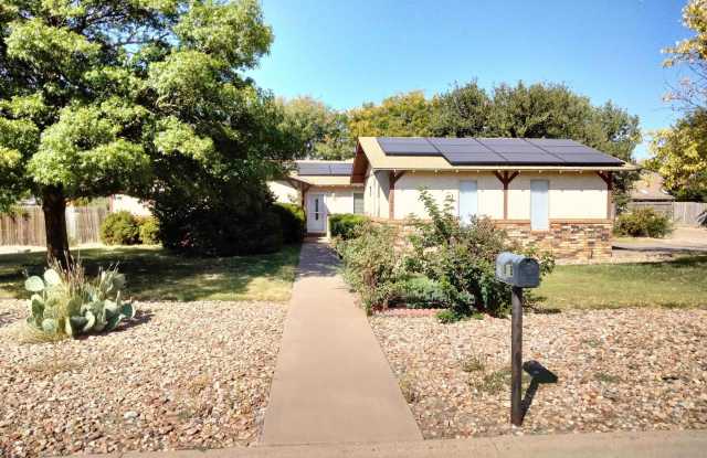 Photo of 1808 Arcineiga Drive