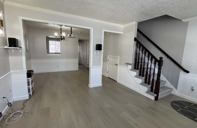 1116 East 100 North