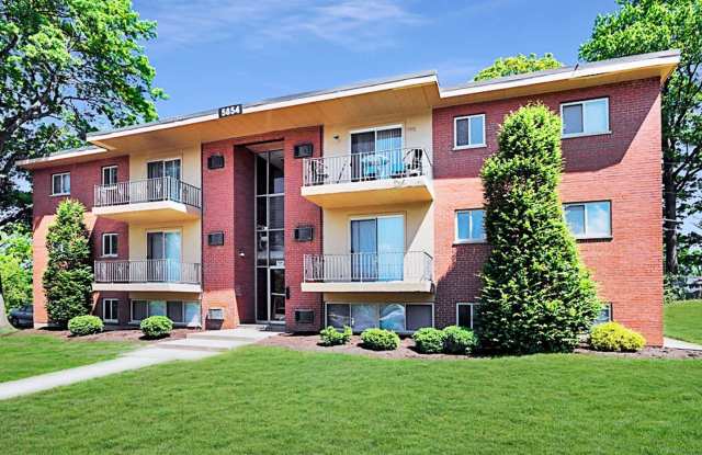 Groesbeck Gardens Apartments - First Floor - 5854 West Pameleen Court, Cincinnati, OH 45239