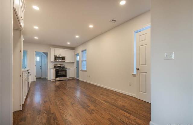 340 Pleasantview Avenue