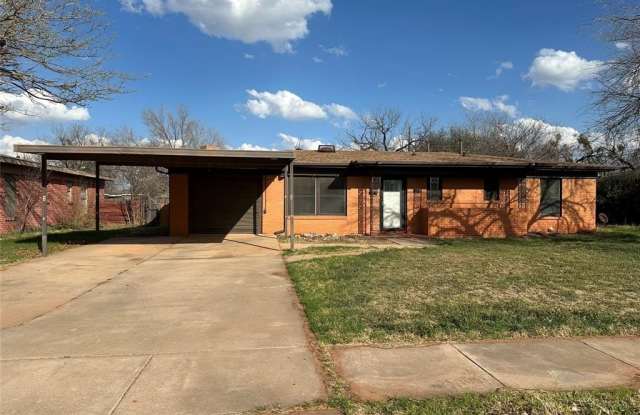 717 S La Salle Drive