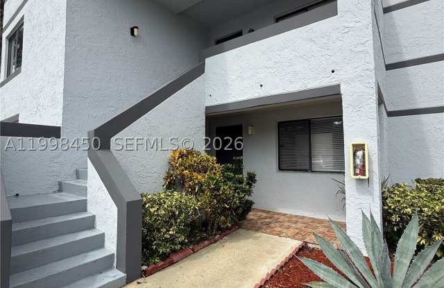 155 Lakeview Dr