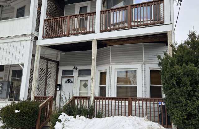1606 Dickson Avenue unit: Apt 1
