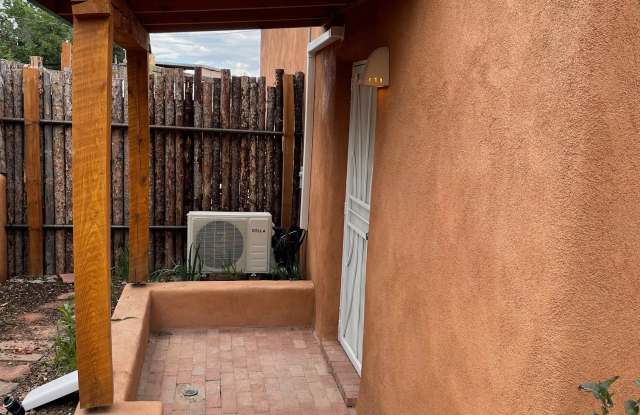 Photo of 207 Ephriam Street - B