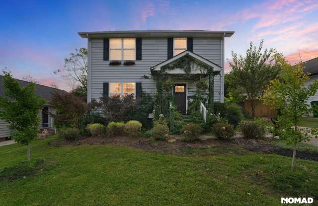 Photo of Welcome to Your Oasis in Charlotte – 931 Polk St