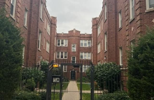 4852 West Wrightwood Ave - 4852 West Wrightwood Avenue, Chicago, IL 60639