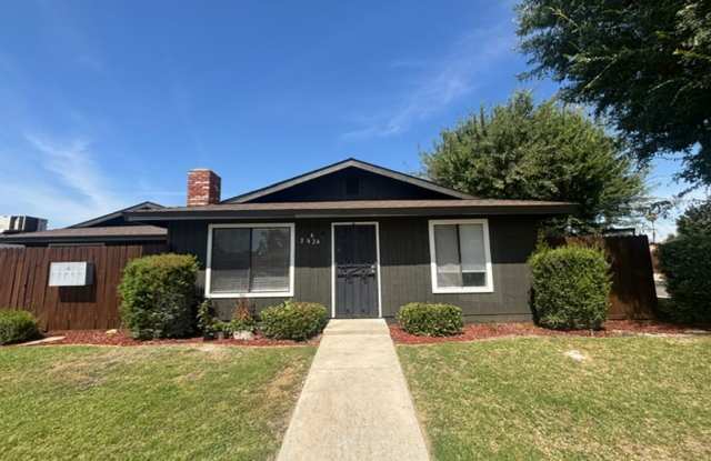 LEASE ONLY - 2824 N. HALF MOON DR.