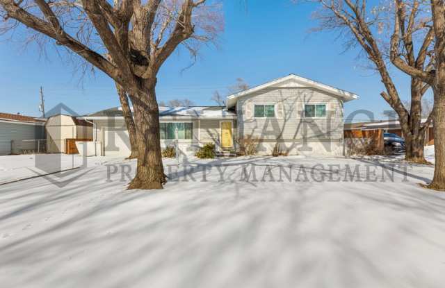 8300 West 9th Street North