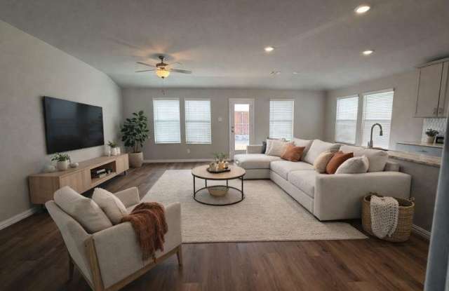 Photo of 2624 Grand Canyon Street