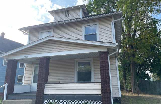 2012 Indiana Way Ne- Canton