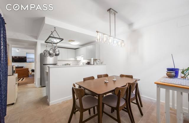 Photo of 129 Waverly Avenue