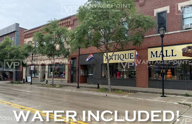 417 Dousman Street - 7