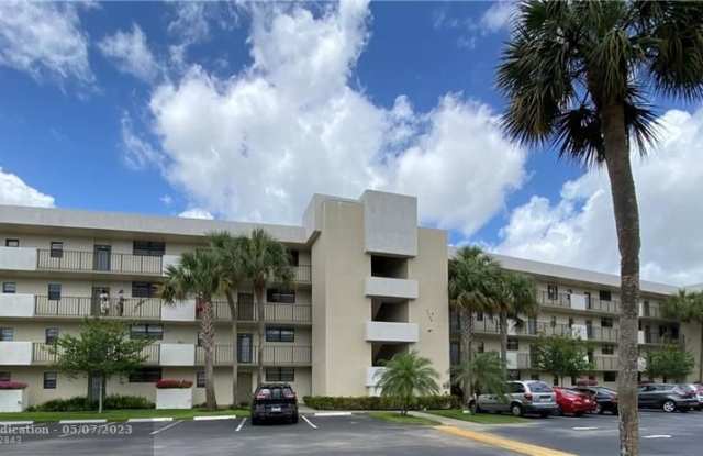2460 Deer Creek Country Club Blvd