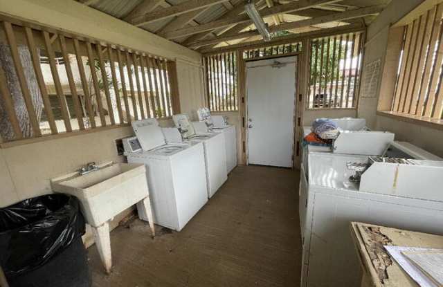 2745 Kapiolani Boulevard