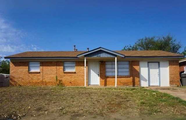 Photo of Affordabe 3 Bedroom, 1 Bathroom Home Close To SAFB