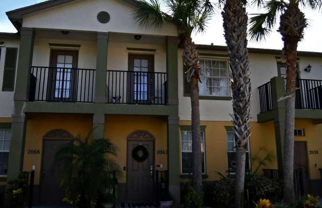 2062 SE Glen Ridge Drive