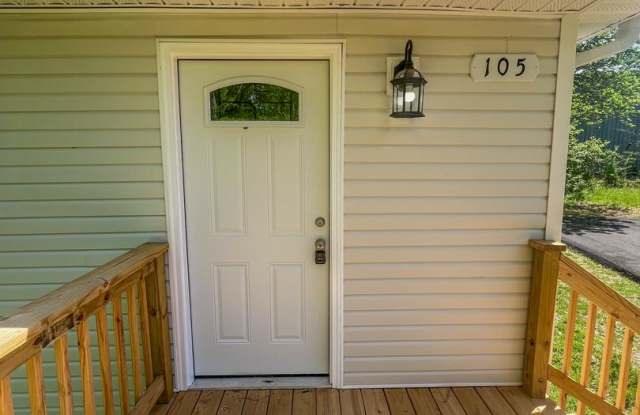 Renovated Home Off Madison Street – Pet Friendly!