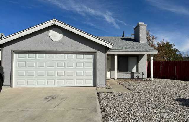 Cute 2-Bedroom Home for Rent with Large Backyard and in a cul-de-sac!