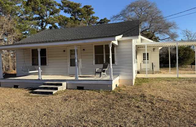 Photo of 5758 Highway 70 W