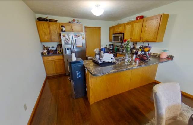 3D Tour Available - Beautiful Town Home on East-Side with Lake View! Washer & Dryer included! Available September 3rd!
