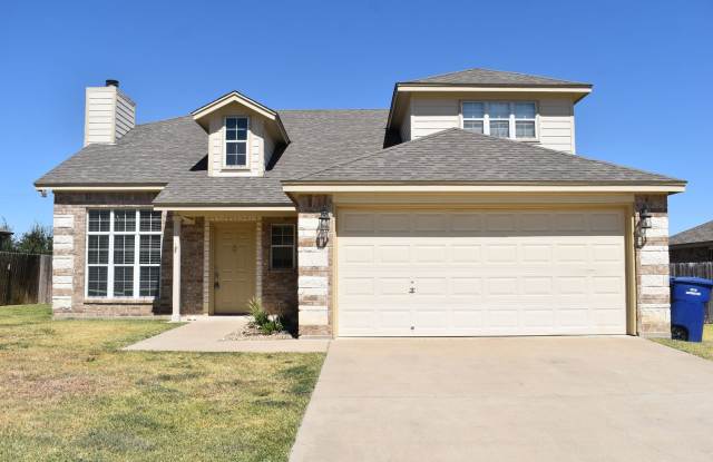 LARGE 4 BR 2.5 BATH IN COPPERAS COVE SUBDIVISION! - 1806 Walker Place Boulevard, Copperas Cove, TX 76522