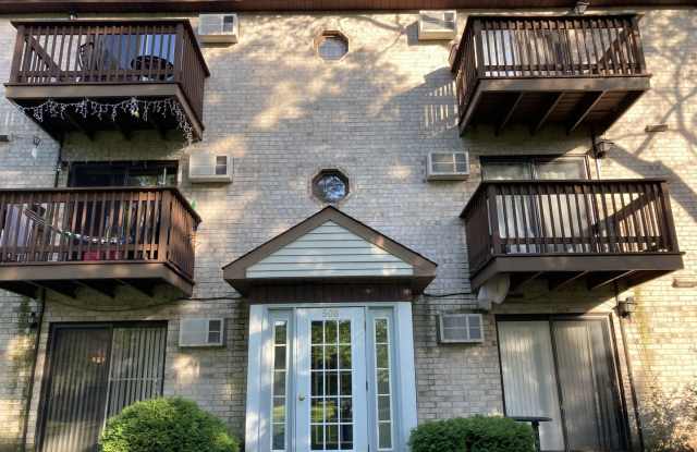 508 E Spruce Drive