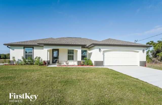 2700 Northwest 28th Ave - 2700 Northwest 28th Ave, Cape Coral, FL 33993