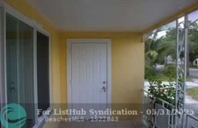Photo of 3010 SW 62nd Ave
